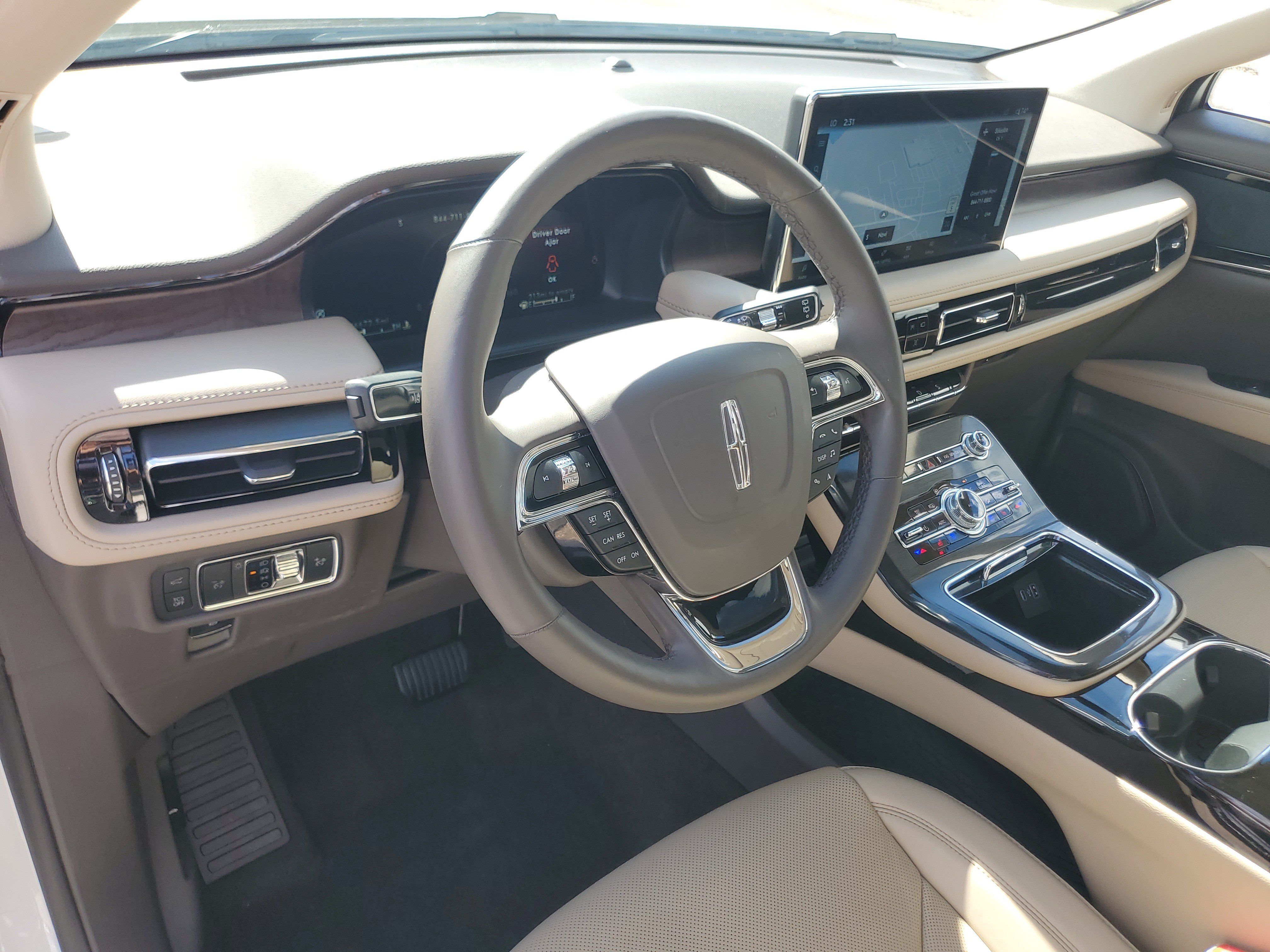 Certified 2023 Lincoln Nautilus Reserve AWD/4WD image 13