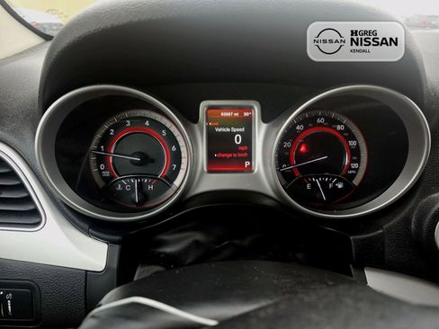 Used 2017 Dodge Journey SE image 21