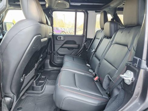 New 2026 Jeep Wrangler Unlimited Rubicon image 16