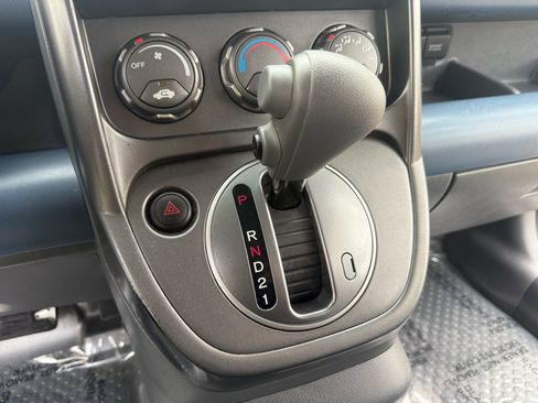 Used 2005 Honda Element EX image 32