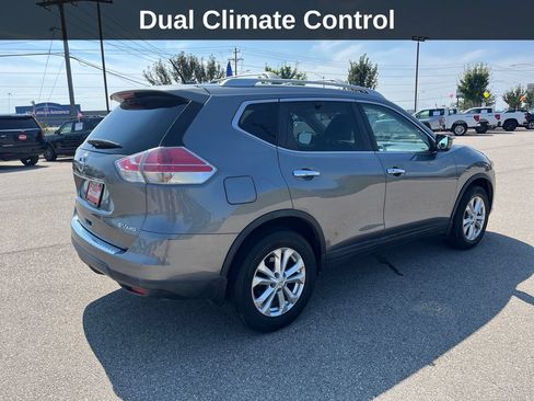 Used 2016 Nissan Rogue SV AWD/4WD image 6