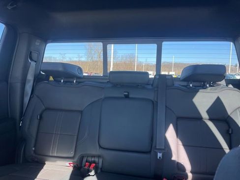 Used 2023 Chevrolet Silverado 1500 High Country w/ High Country Premium Package image 36