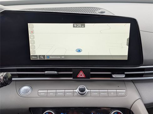 Used 2023 Hyundai Elantra SEL w/ Convenience Package image 25