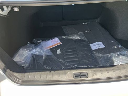 New 2026 Nissan Sentra SR w/ Floor Mat Package FWD image 20
