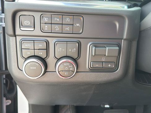 New 2026 Chevrolet Tahoe Premier w/ Sun And Tow Package AWD/4WD image 21