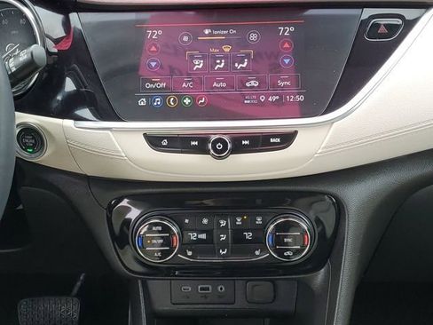 Used 2021 Buick Encore GX Essence image 31