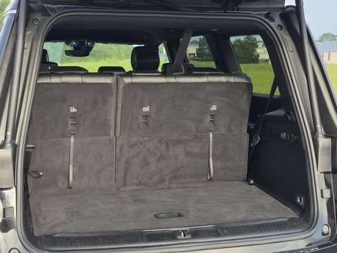 Used 2024 Jeep Wagoneer Series II w/ Flexible Seating Group AWD/4WD image 8