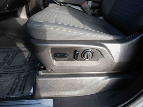 Used 2021 GMC Sierra 1500 SLE image 12