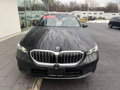 Used 2026 BMW 530i xDrive w/ Executive Package image 4