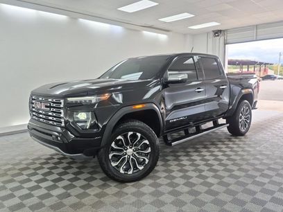 Used 2024 GMC Canyon Denali