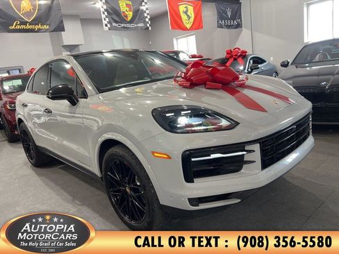 Used 2025 Porsche Cayenne S AWD/4WD image 52