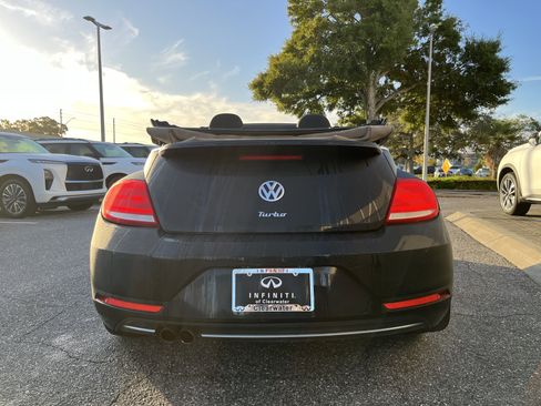 Used 2018 Volkswagen Beetle 2.0T Coast w/ Coast Lighting Package image 4