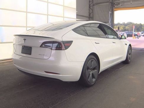 Used 2022 Tesla Model 3 Long Range AWD/4WD image 3