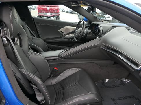 Used 2025 Chevrolet Corvette Stingray Premium Conv w/ 3LT RWD image 25