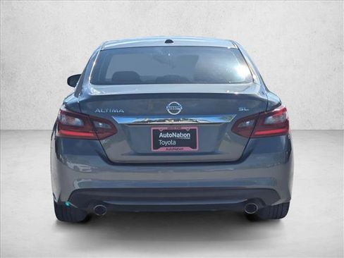 Used 2018 Nissan Altima 2.5 SL FWD image 7