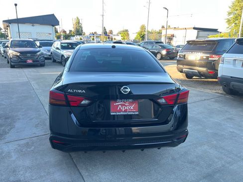 Used 2020 Nissan Altima 2.5 S FWD image 6