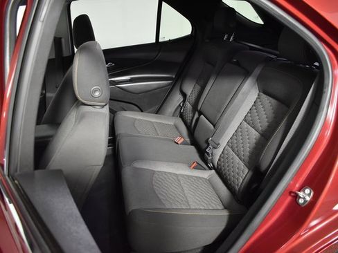 Used 2018 Chevrolet Equinox LT w/ Sun & Infotainment Package image 26