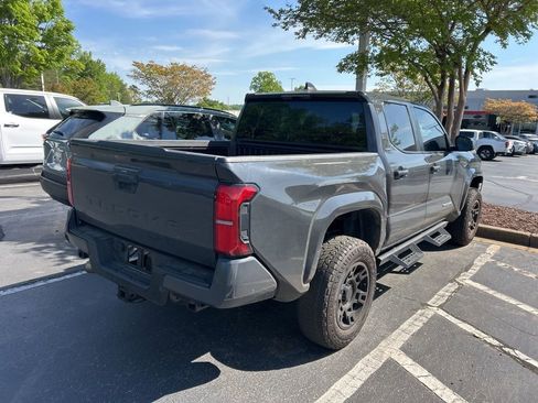 Used 2025 Toyota Tacoma SR5 image 5