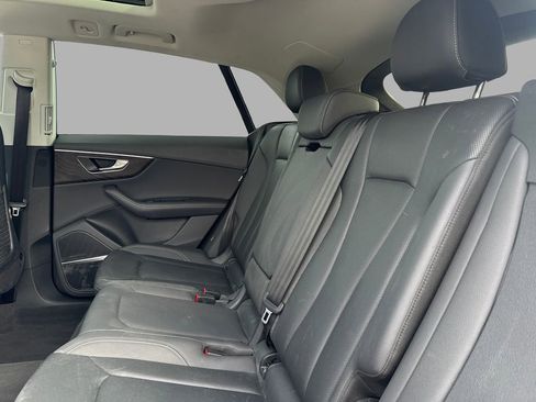 Used 2023 Audi Q8 Premium Plus w/ Premium Plus Package image 22