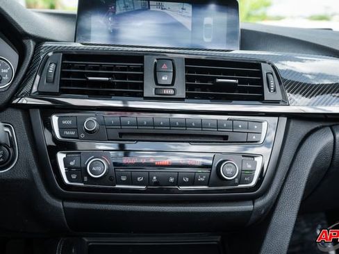 Used 2015 BMW M4 Convertible image 69