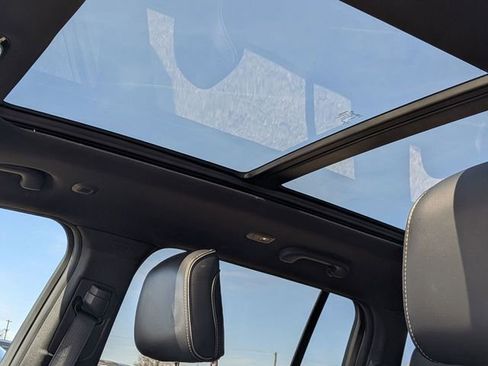 Certified 2023 Jeep Grand Cherokee Overland image 13