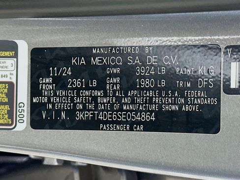 Used 2025 Kia K4 LXS image 12