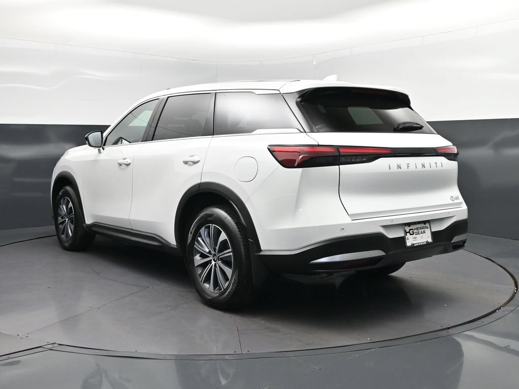 Used 2026 INFINITI QX60 Pure w/ Cargo Package FWD image 5