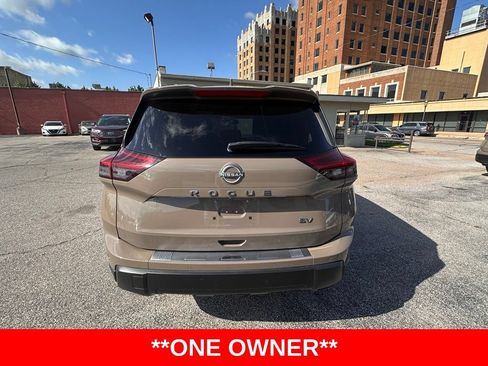 Certified 2024 Nissan Rogue SV FWD image 4