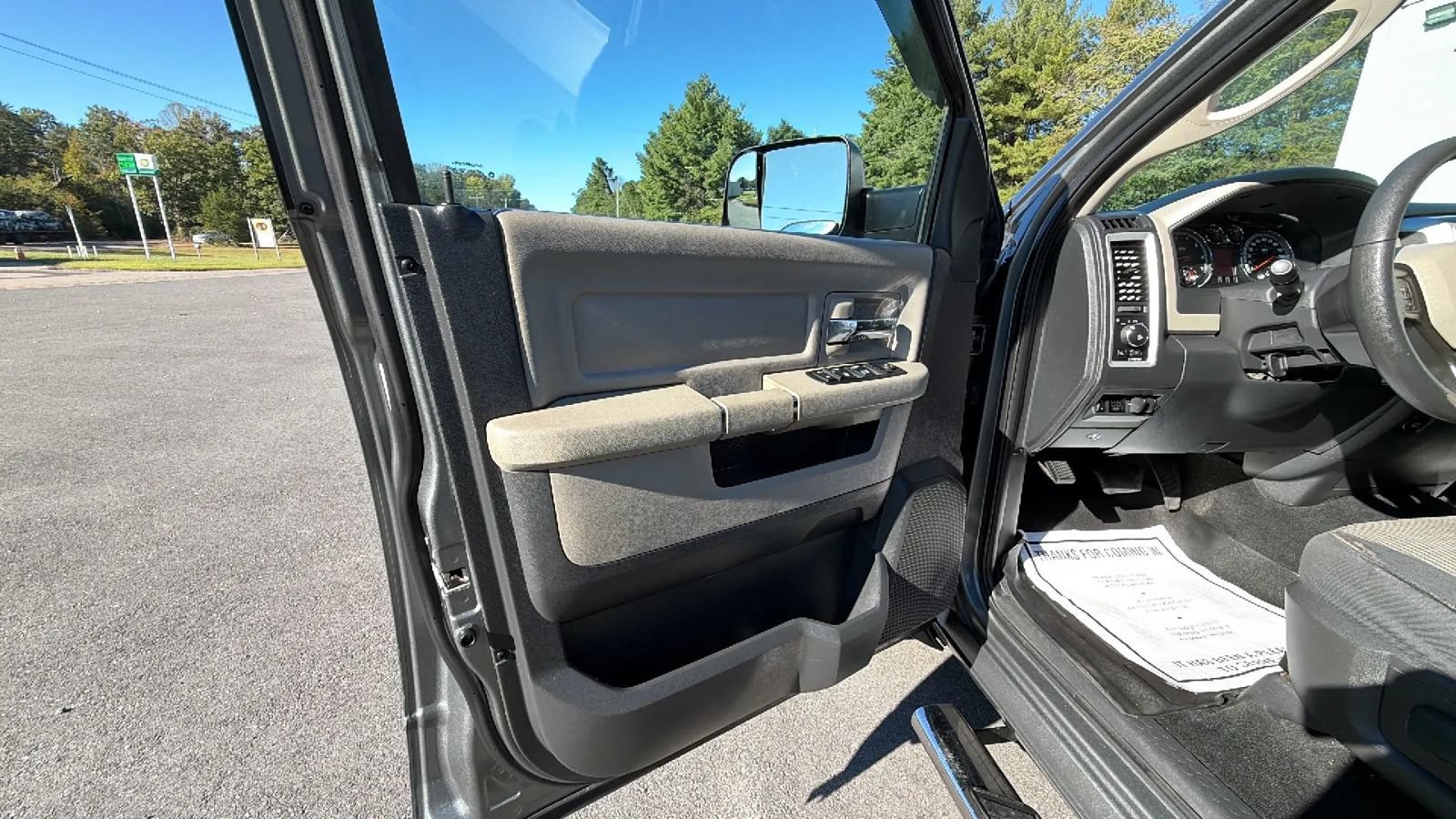 Used 2012 RAM 1500 Classic SLT w/ Protection Group AWD/4WD image 15