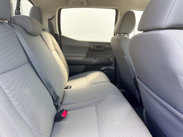 Used 2022 Toyota Tacoma SR AWD/4WD image 30