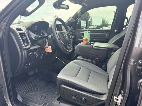 Used 2022 RAM 1500 Big Horn AWD/4WD image 6