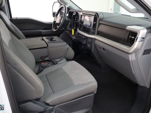 Certified 2025 Ford F250 XLT image 30