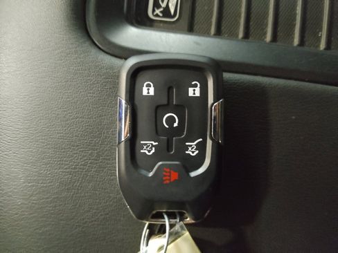 Used 2019 Chevrolet Tahoe Premier AWD/4WD image 32