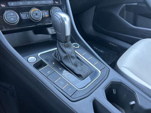 Used 2021 Volkswagen Jetta R-Line image 30