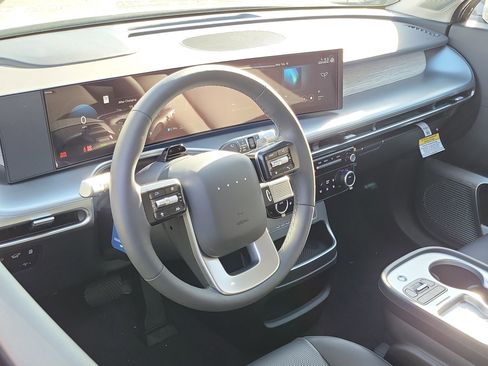 New 2026 Hyundai Ioniq 9 Limited image 3