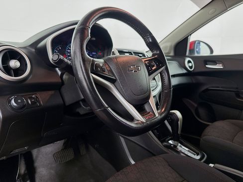 Used 2019 Chevrolet Sonic LT w/ Convenience Package image 22