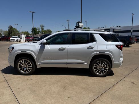 New 2026 GMC Terrain Denali AWD/4WD image 8