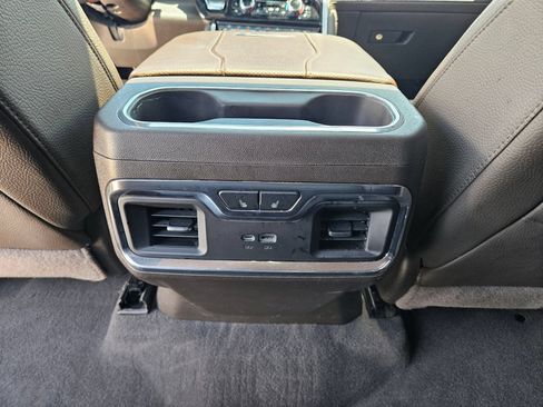 Used 2025 GMC Sierra 2500 Denali w/ Denali Reserve Package AWD/4WD image 24