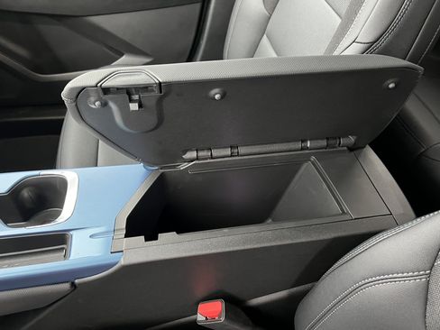 New 2026 Chevrolet Equinox EV LT image 25