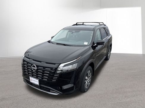 New 2026 Nissan Pathfinder SL image 36