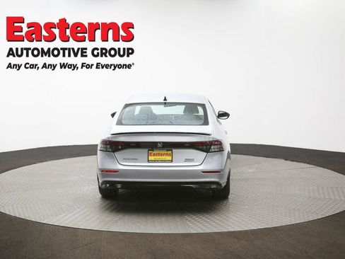Used 2025 Honda Accord Sport image 38