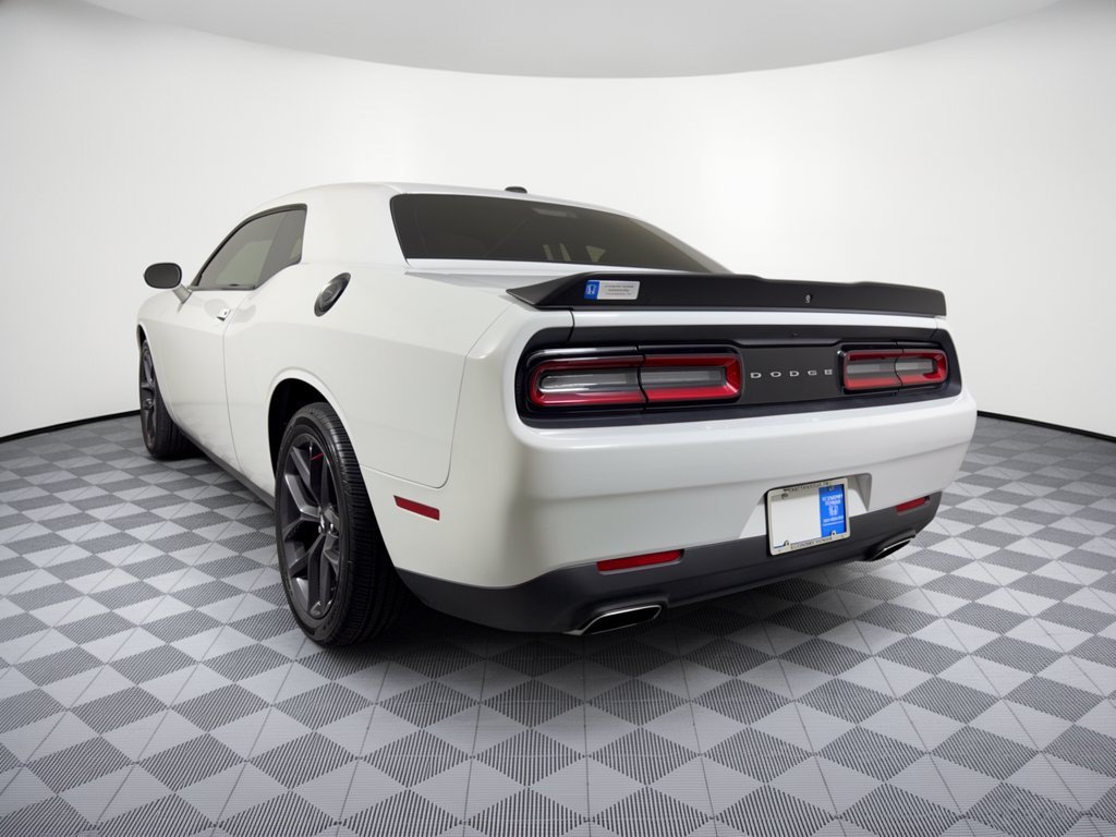 Used 2019 Dodge Challenger SXT w/ Blacktop Package RWD image 3