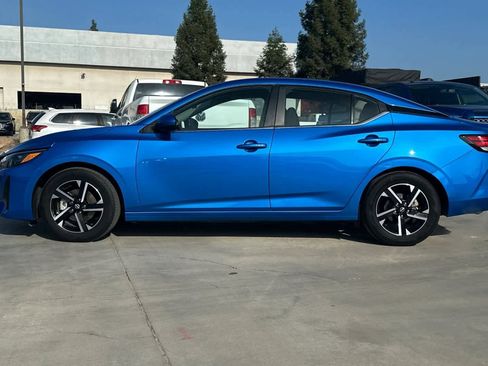 Used 2024 Nissan Sentra SV image 6