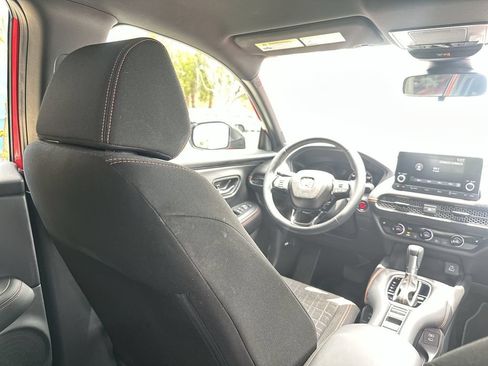 Certified 2025 Honda HR-V Sport image 17