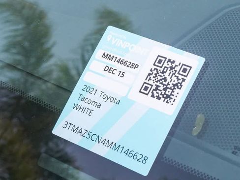 Used 2021 Toyota Tacoma TRD Off-Road w/ TRD Premium Off Road Package image 26