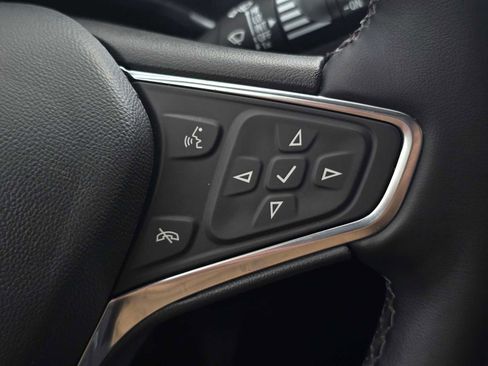 Used 2024 Chevrolet Equinox LT image 31