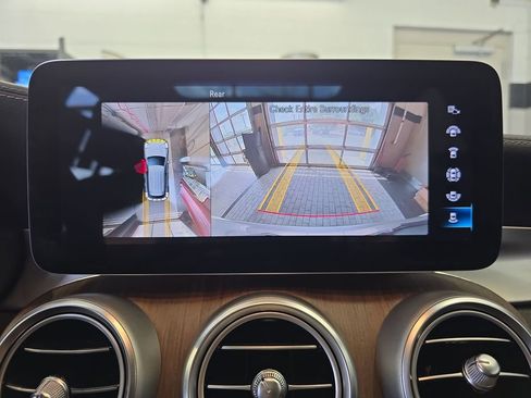 Certified 2022 Mercedes-Benz GLC 300 4MATIC image 27