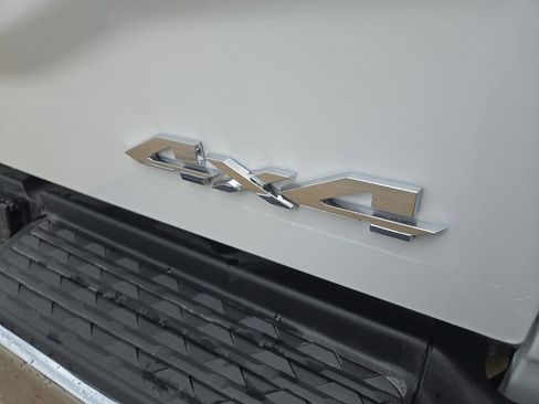 New 2026 RAM 2500 Tradesman AWD/4WD image 22