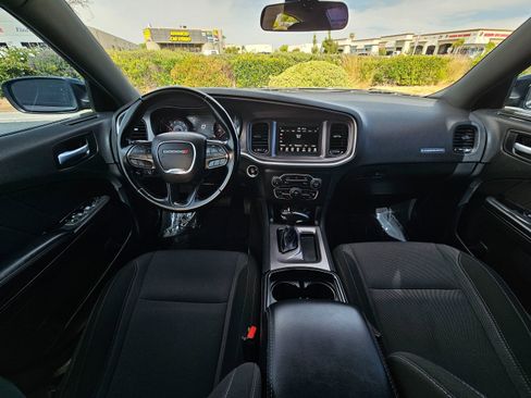 Used 2022 Dodge Charger SXT w/ Blacktop Package image 19