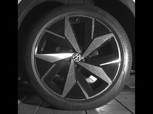 Used 2023 Volkswagen ID.4 Pro S AWD/4WD image 13